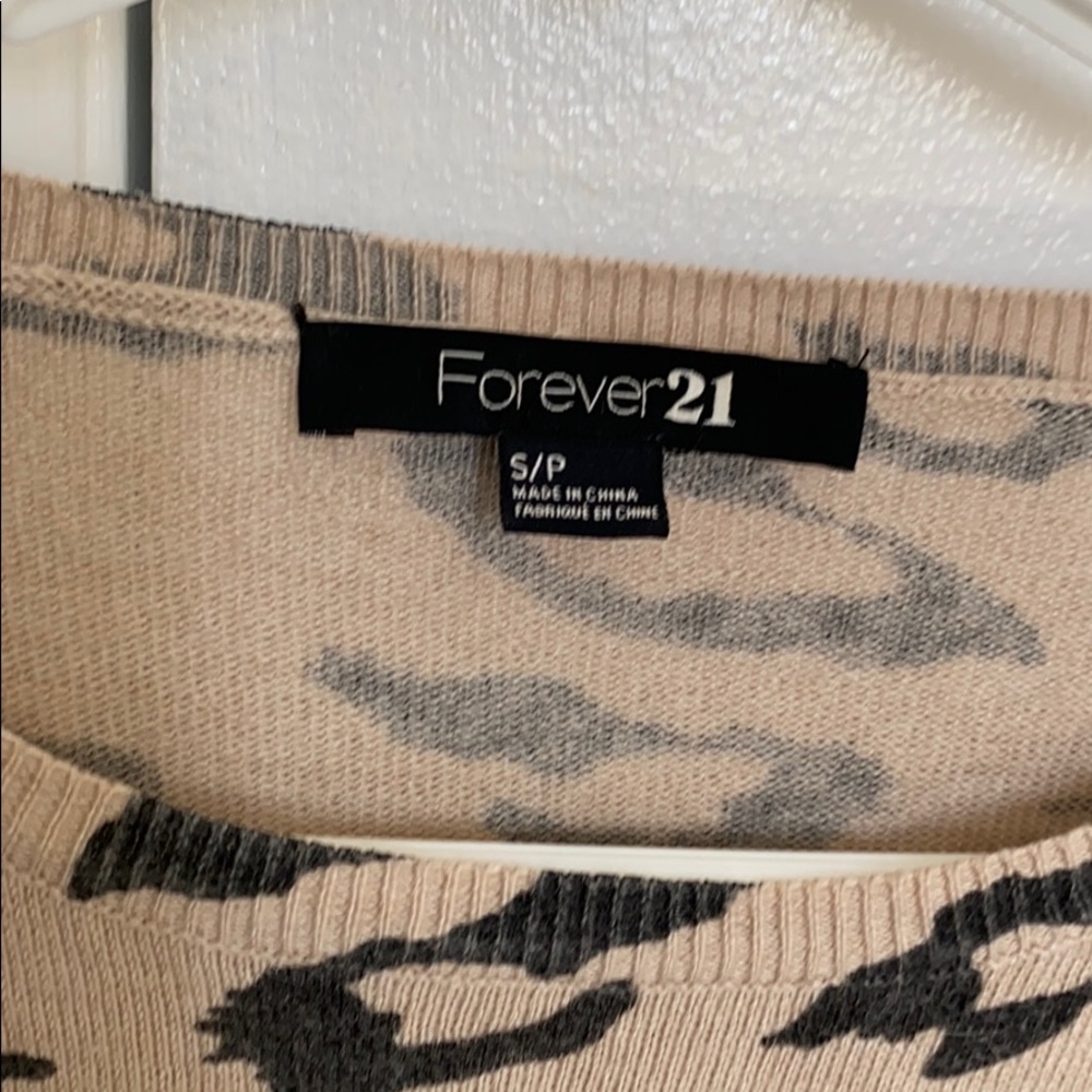 Sweater - Picture 2 of 2